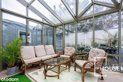 Szeregowiec z ogrodem zimowym os. Bajkowe