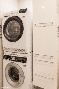 Dwupoziomowe mieszkanie w centrum miasta z garażem i tarasem