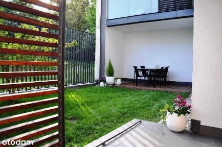 Przytulne mieszkanie z ogródkiem na Powiślu