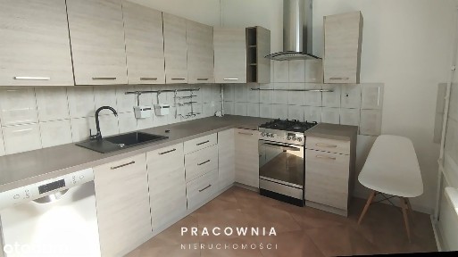 Leśne, 2 pokoje z garderobą - miejsce postojowe