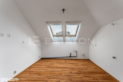 Taras 30m2 i 100m2 przestrzeni - Pobitno