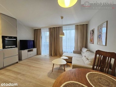 Gustownie umeblowane 2pok. w Centrum z balkonem