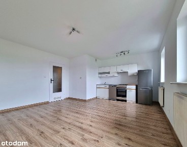 MIESZKANIE NA WYNAJEM | PIERWSZE PIĘTRO I 2 POKOJE | BALKON KOŚCIAN