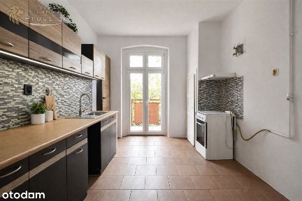 2 łazienki i 3 pokoje z balkonem w centrum miasta