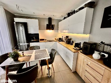 Komfortowe mieszkanie dwupokojowe na zamkniętym osiedlu! BEZ PROWIZJI