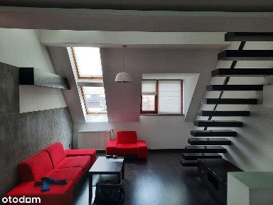 Syndyk sprzeda mieszkanie 2-poziomowe w Smolcu