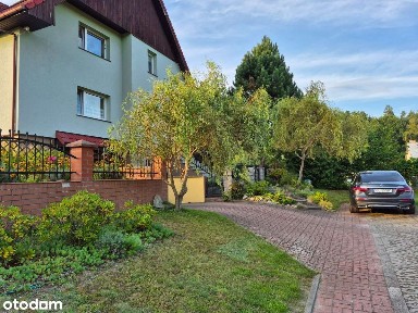 Przestronny dom z ogrodem w spokojnej okolicy