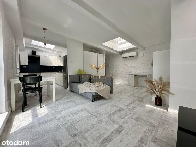 Piłsudskiego / duża kawalerka / klimatyzacja