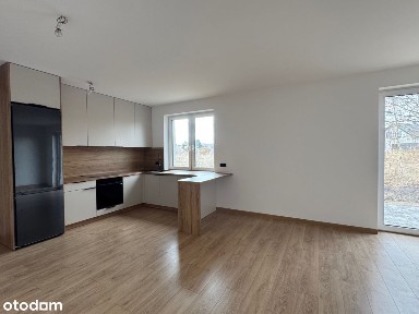 Mieszkanie pod klucz z dużym ogórdkiem.