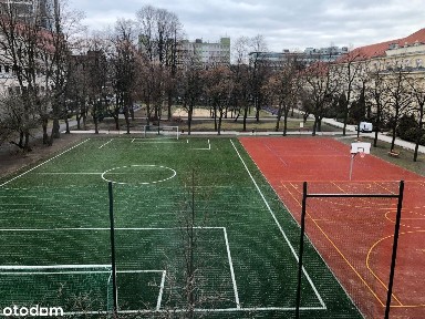 M4 100 mkw przy metrze Płocka i Rondo Daszyńskieg