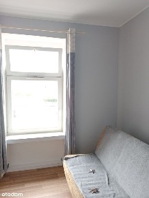 Małą kawalerkę dla spokojnej osoby wynajmę.