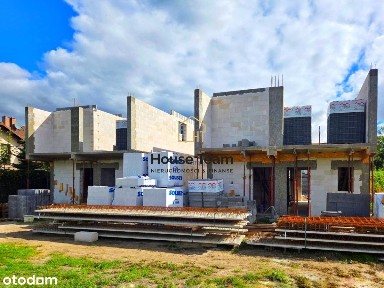 Mieszkanie dwupoziomowe M5 w domu dwulokalowym