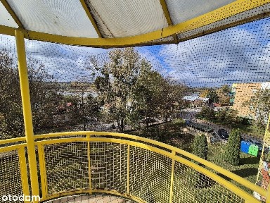 3 pokoje 64m2 z pięknym widokiem na Wisłę, blok z 2000r ul.6 Sierpnia