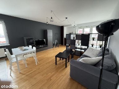 Mieszkanie 40 m2 z balkonem i garażem na Pradze Południe (Gocław)