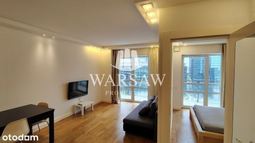Platinum Towers, 2 pokoje na 13 piętrze, widok na Warsaw Spire
