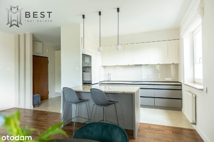 Apartament 4 pokoje, 2 łazienki, garaż,winda,klima