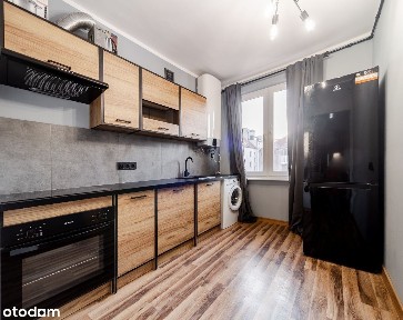 Mieszkanie 2 pokojowe z osobną kuchnią.