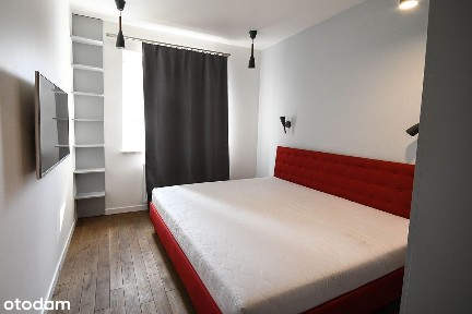 4 pojkoje na Olechowie z garażem na 2 auta i miejscem parkingowym