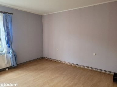 kawalerkę ( dużą) w Świętochłowicach wynajmę