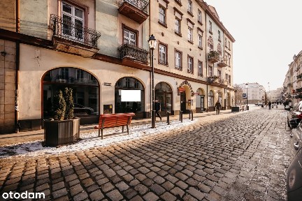 Zamkowa 1 (Rynek) | Lokal 98 m² | 3 witryny | parter | Po remoncie