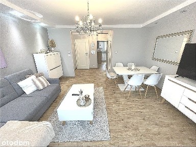 Przestronne 3-Pokojowe Mieszkanie z Balkonem i Osobna Kuchnią