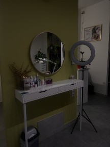 Wynajmie stanowisko w salonie kosmetycznym