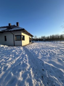 Parterowy dom, duża działka, cicha spokojna okolica