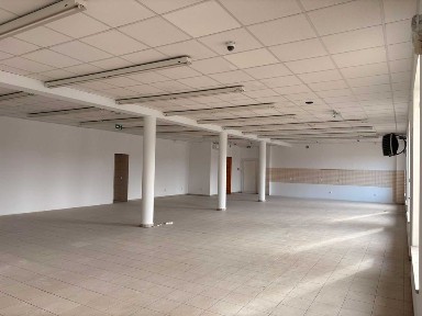 Lokal handlowo-usługowy o powierzchni 170 m²