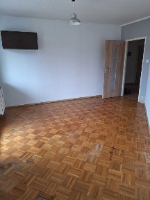 Wynajem. Koziegłowy Wlkp. Wysoki parter. Dwa pokoje 55m2