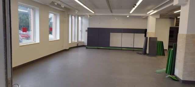 Lokal 363 mkw do wynajęcia (możliwość wynajęcia połowy powierzchni)