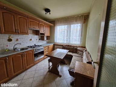 3 pokojowe mieszkanie na Osiedlu Młodych, 2 piwnice
