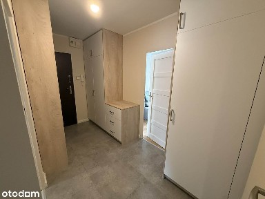 2-pokojowe mieszkanie z dużym balkonem i miejscem parkingowym.
