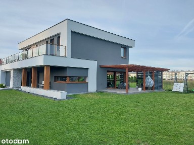 Nowoczesny Luksusowy Energoszczedny Dom Z pełnym wyposażeniem