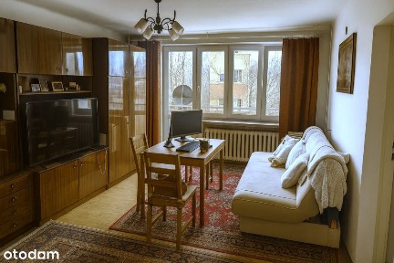 Azory 3. pokojowe mieszkanie do remontu