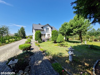 Rodzinny dom z piękną działką w Żelkowie k/Siedlec