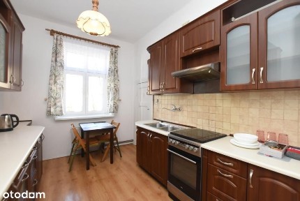 Zadbane 2pok.mieszk. układ niezależny pomieszczeń ŁAZARZ ul.Hetmańska3