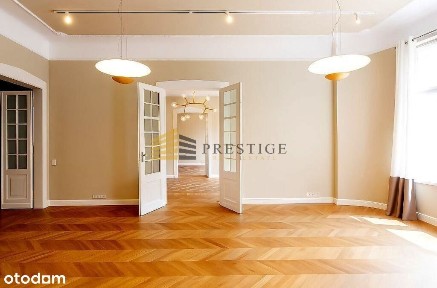 Przestronne mieszkanie 7 pok. w kamienicy