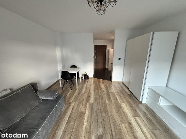 Kawalerka z balkonem. Dla singla lub pary.