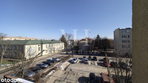Dwustronne mieszkanie w centrum miasta na drugim piętrze