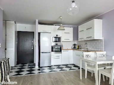 Jasne, przestronne mieszkanie z dużym balkonem