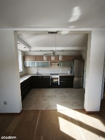 Komfortowe 3-pokojowe mieszkanie przy lesie i jeziorze, parter, loggia