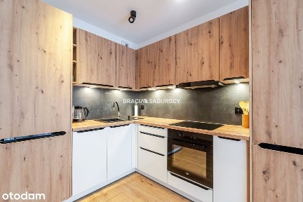 Nowoczesna w pełni wyposażona kawalerka.