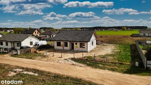Sprzedam dom wolno stojący w stanie surowym