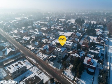 Budynek z 6 niezależnymi apartamentami.