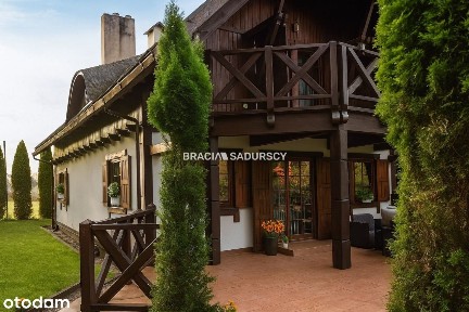 Wygodny rodzinny dom w malowniczej okolicy.