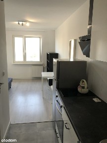 URSUS Kawalerka b. dobra lokalizacja Bezpośrednio