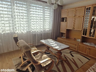 Trzypokojowe, słoneczne mieszkanie w atrakcyjnej lokalizacji.