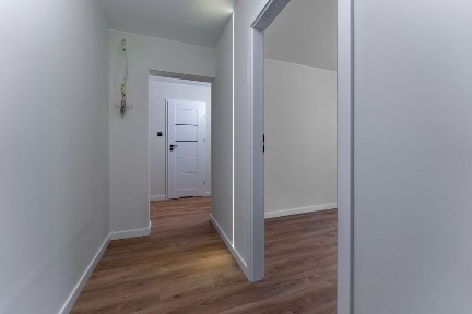 Sprzedam mieszkanie 48m2 ul. Kosmonautów 6 | 3piętro | 3pokoje| księga