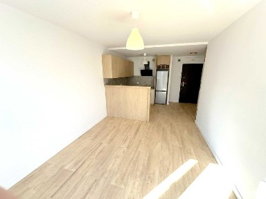 Kawalerka 24,80m2 na I piętrze przy ul. Broniewskiego w Nowym Sączu.