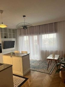 Klimatyczne mieszkanie z prywatnym miejscem parkingowym Zielony Jar